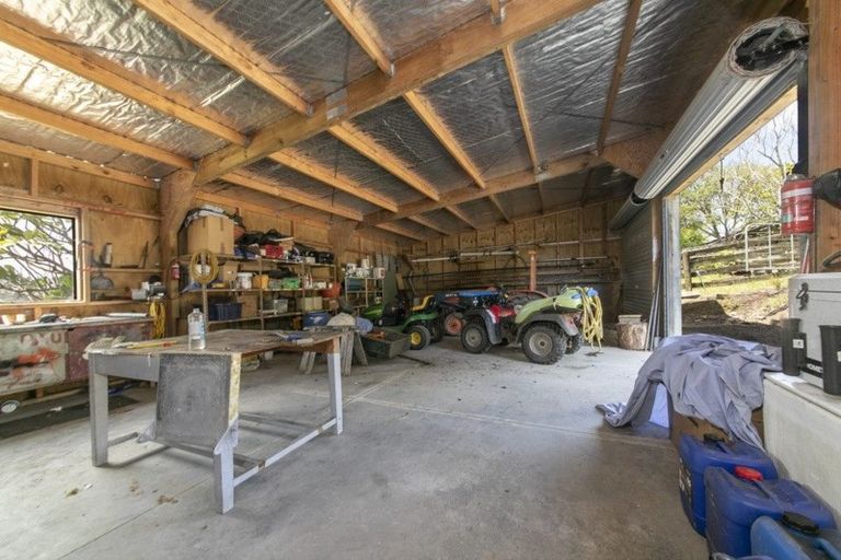 Photo of property in 166 Rimmer Road, Helensville, 0875