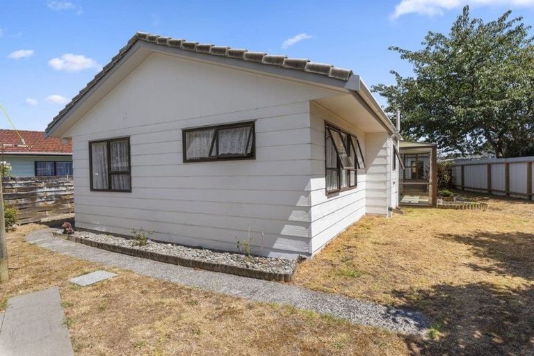 Photo of property in 9a Rodney Grove, Paraparaumu, 5032