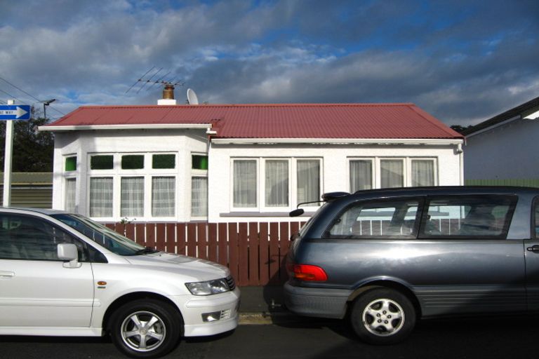 Photo of property in 38 Rutherford Street, Caversham, Dunedin, 9012