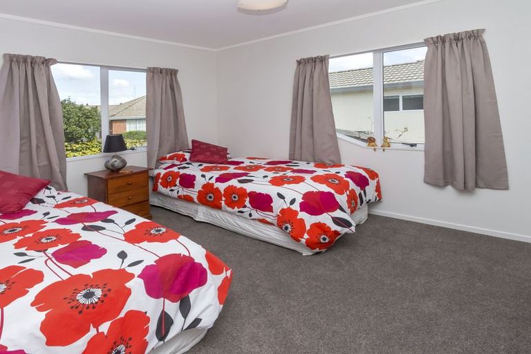 Photo of property in 2/47 Orangewood Drive, Northpark, Auckland, 2013