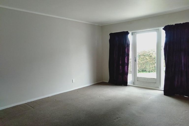 Photo of property in 110 Reeves Road, Pakuranga Heights, Auckland, 2010