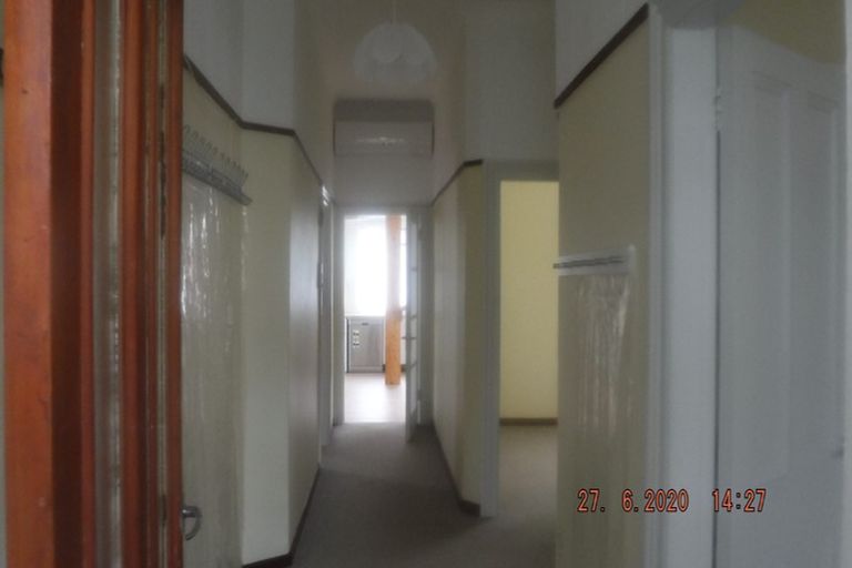 Photo of property in 30 Lavaud Street, Berhampore, Wellington, 6023