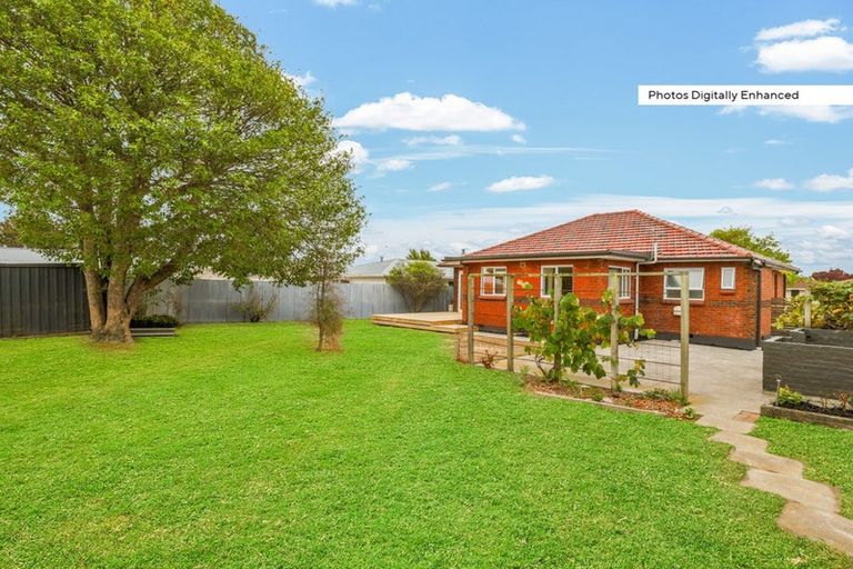 Photo of property in 23 Lake Terrace Road, Burwood, Christchurch, 8061