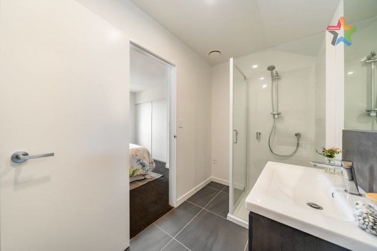 Photo of property in 38 John Street, Stokes Valley, Lower Hutt, 5019