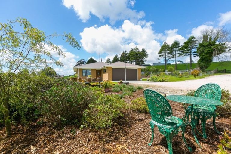 Photo of property in 617a Kaipikari Road, Urenui, 4375