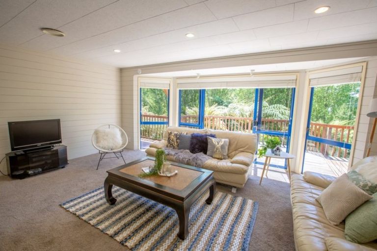 Photo of property in 32 Maui Pomare Road, Nikau Valley, Paraparaumu, 5032