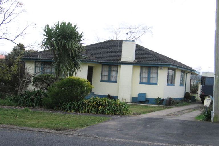 Photo of property in 14 Livingstone Avenue, Nawton, Hamilton, 3200