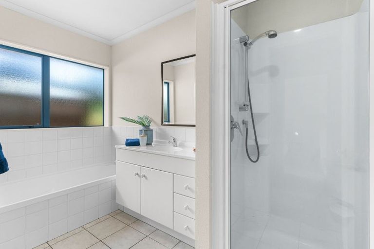 Photo of property in 4 Sunset Parade, Parua Bay, Whangarei, 0174