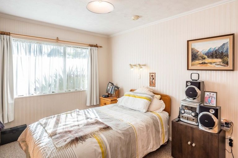 Photo of property in 68a Rimu Road, Raumati Beach, Paraparaumu, 5032