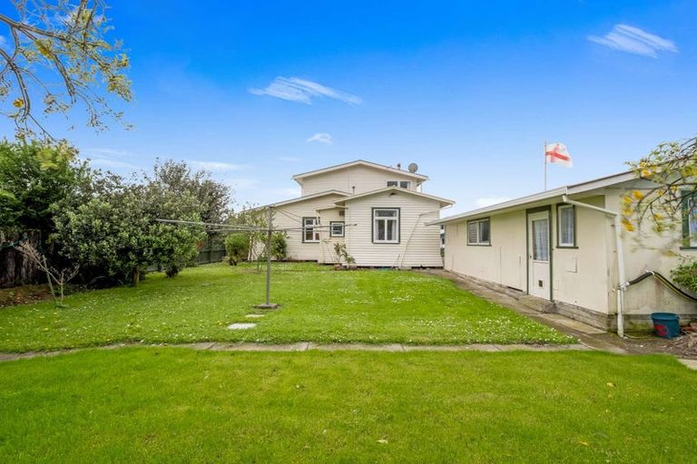 Photo of property in 8 Chelwood Street, Takaro, Palmerston North, 4412