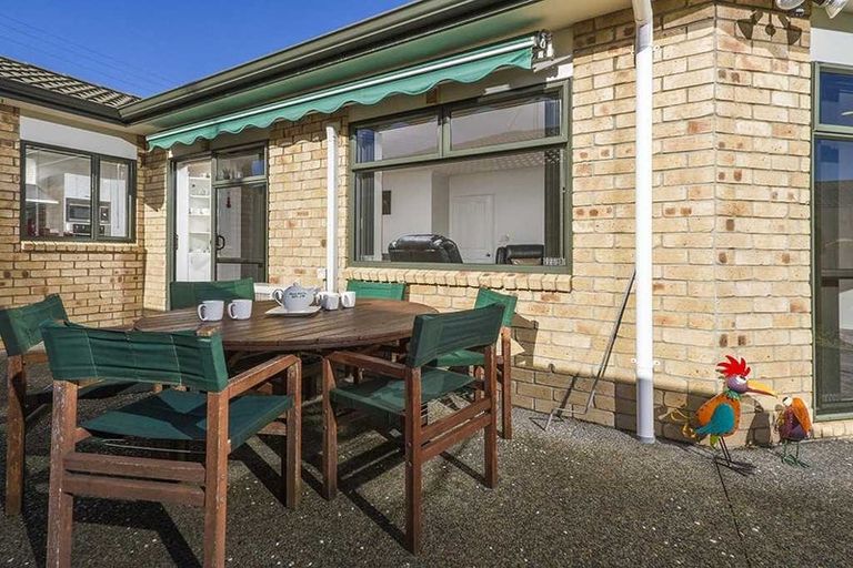 Photo of property in 2 Milton Road, Orewa, 0931