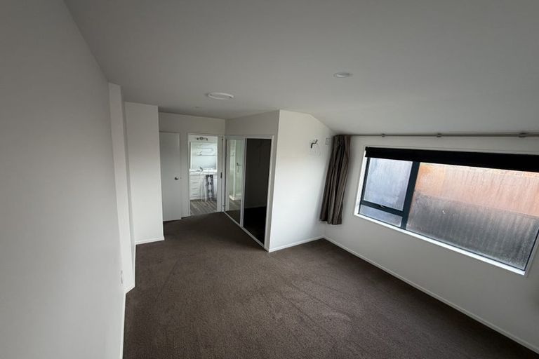 Photo of property in 9 Bayside Lane, Bromley, Christchurch, 8062
