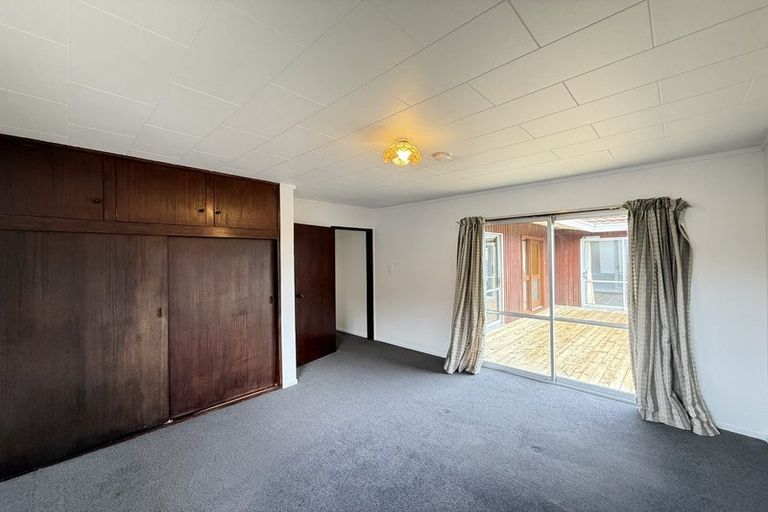 Photo of property in 6 Royal Park Drive, Parklands, Christchurch, 8083