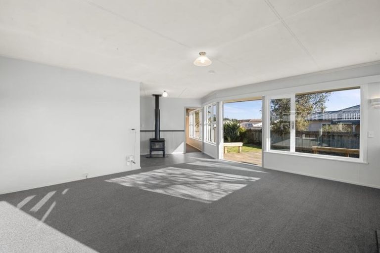 Photo of property in 86 Invergarry Road, Hilltop, Taupo, 3330