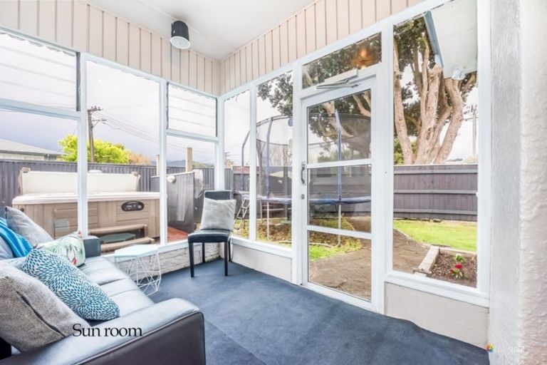 Photo of property in 1 Charleston Avenue, Boulcott, Lower Hutt, 5011