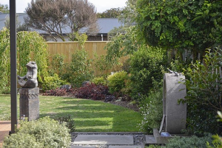 Photo of property in 1 Madison Street, Carterton, 5713