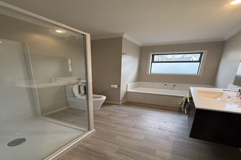 Photo of property in 23a Howard Road, Taradale, Napier, 4112