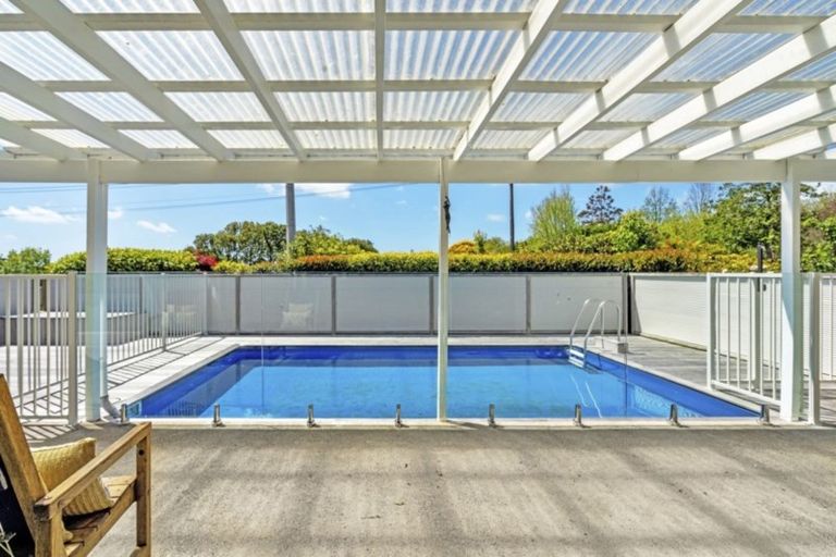 Photo of property in 18 Potts Road, Whitford, Howick, 2571