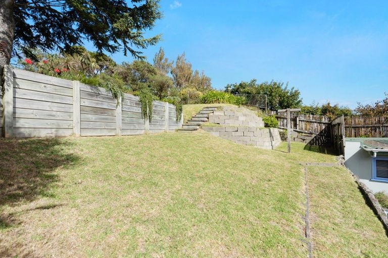 Photo of property in 17 Dale Road, Raumati South, Paraparaumu, 5032