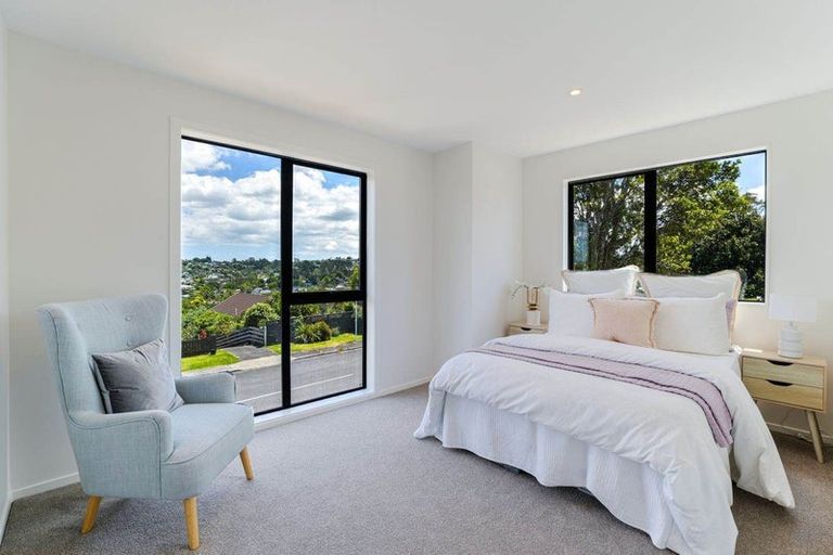 Photo of property in 35a Cedar Heights Avenue, Massey, Auckland, 0614