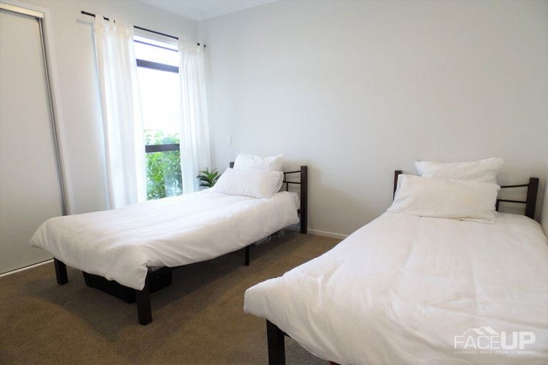 Photo of property in 28 Mollusc Road, Hobsonville, Auckland, 0616