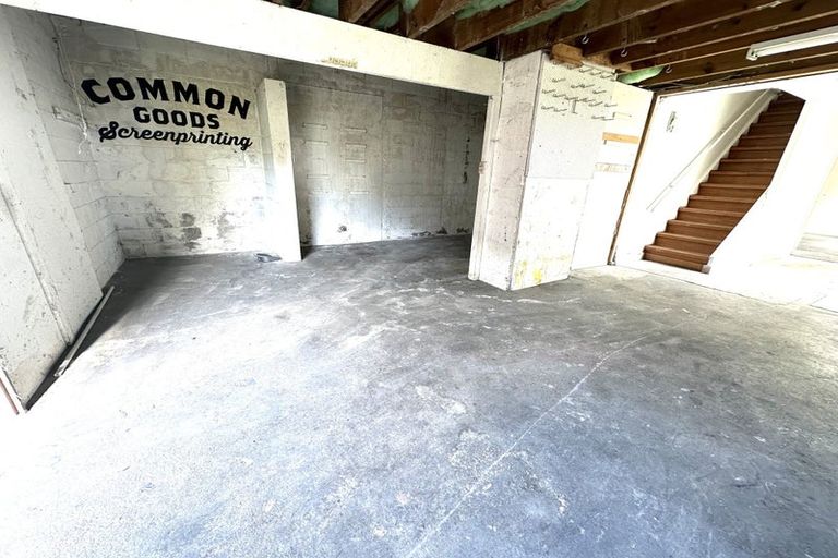 Photo of property in 305 Don Buck Road, Massey, Auckland, 0614