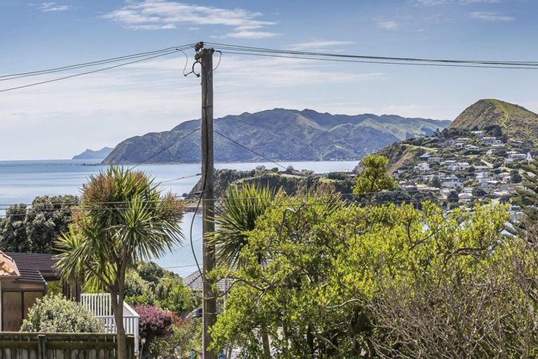 Photo of property in 103 Tireti Road, Titahi Bay, Porirua, 5022