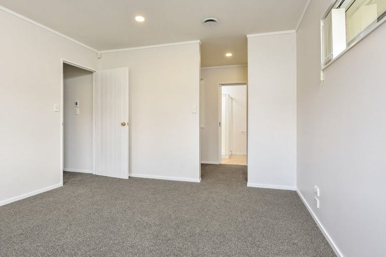 Photo of property in 45 Martin Jugum Lane, Ranui, Auckland, 0612