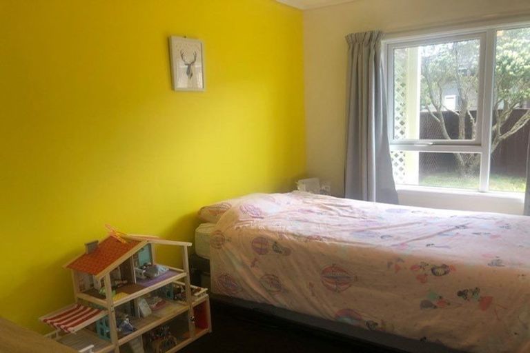 Photo of property in 11 Jasmine Grove, Maungaraki, Lower Hutt, 5010