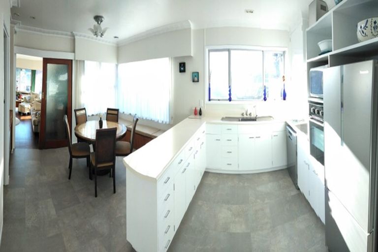 Photo of property in 36 Royston Street, Rosehill, Papakura, 2113