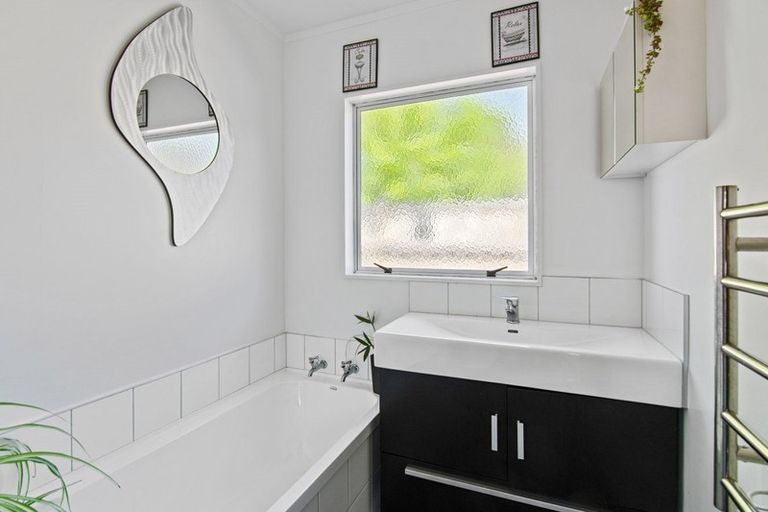 Photo of property in 2/77 Scotia Street, Wakatu, Nelson, 7011