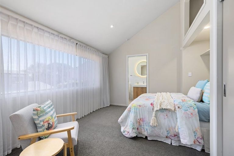 Photo of property in 170 Paremata Road, Paremata, Porirua, 5024