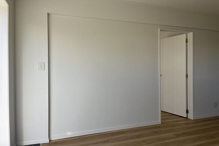 Photo of property in 68 Royal Road, Massey, Auckland, 0614