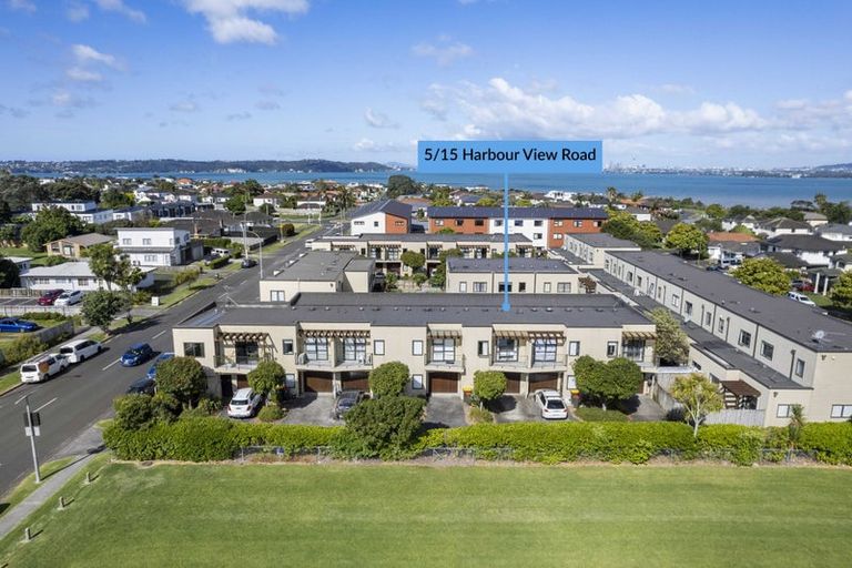 Photo of property in 5/15 Harbour View Road, Te Atatu Peninsula, Auckland, 0610