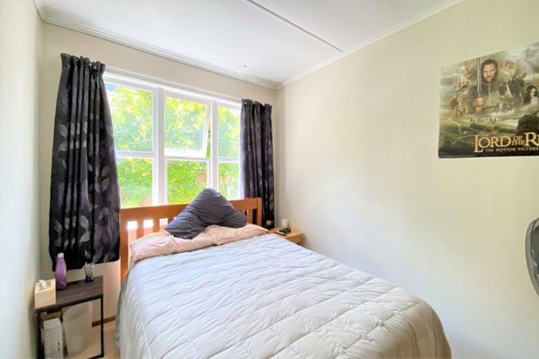 Photo of property in 17 William Souter Street, Forrest Hill, Auckland, 0620
