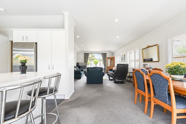 Photo of property in 14 Buckingham Place, Rototuna North, Hamilton, 3210