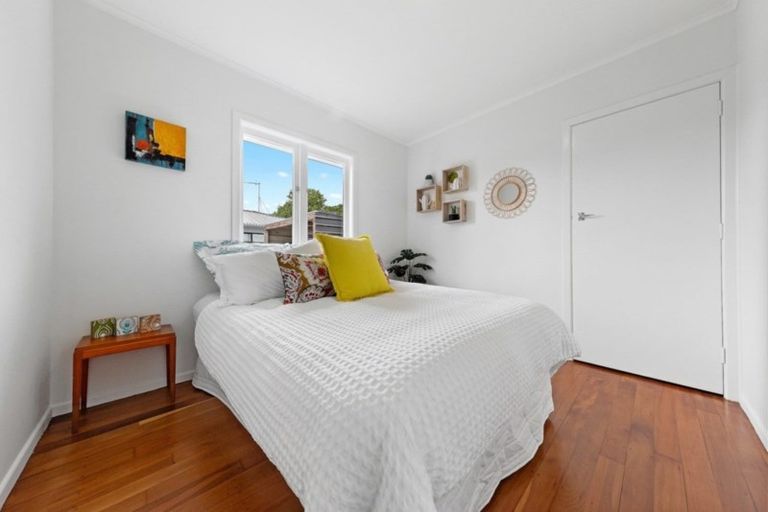 Photo of property in 1/18 Sheehan Avenue, Papakura, 2110