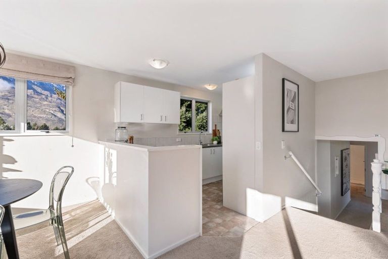 Photo of property in 72 Jims Way, Frankton, Queenstown, 9371