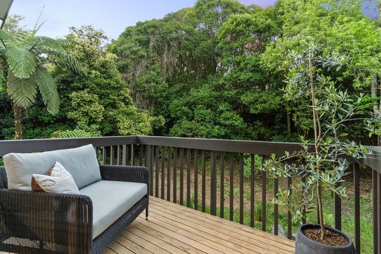 Photo of property in 25 Bemrose Place, Cockle Bay, Auckland, 2014