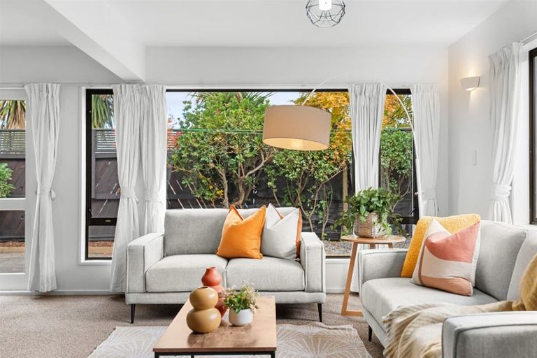 Photo of property in 1/8 Cottesmore Close, Burnside, Christchurch, 8053