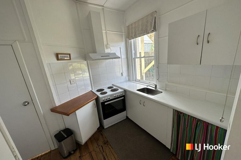 Photo of property in 1 Macnee Street, Mornington, Dunedin, 9011