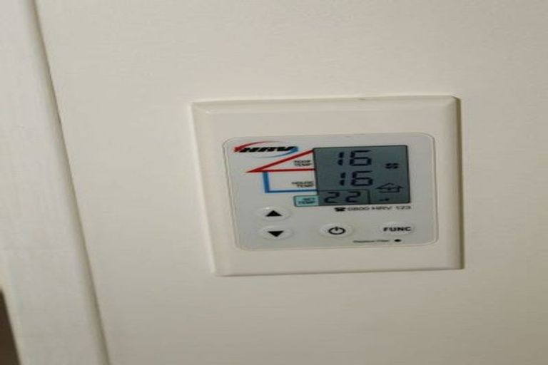 Photo of property in 10 Hill Crescent, New Lynn, Auckland, 0600