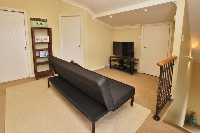 Photo of property in 2a/11 London Street, Hamilton Central, Hamilton, 3204