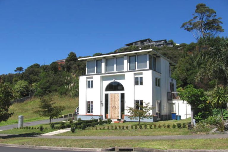 Photo of property in 30 Kate Sheppard Avenue, Torbay, Auckland, 0630