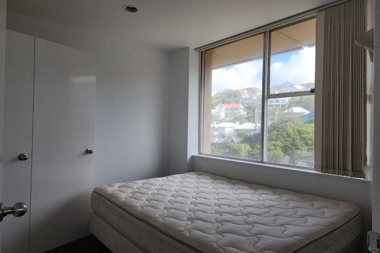 Photo of property in Terrace Tower Apartments, 6e/126 The Terrace, Wellington Central, Wellington, 6011