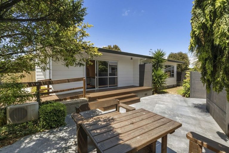 Photo of property in 94 Benmore Avenue, Cloverlea, Palmerston North, 4412