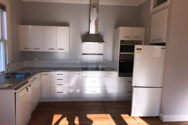 Photo of property in 30a Sutherland Crescent, Melrose, Wellington, 6023