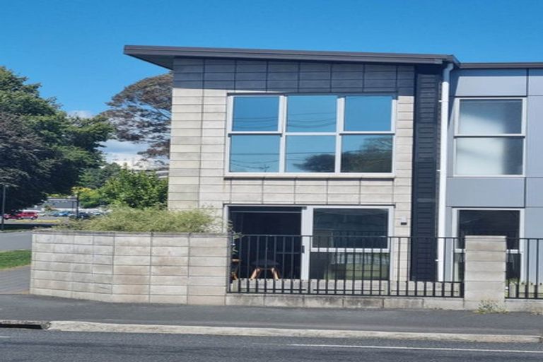 Photo of property in 10/100 Knighton Road, Hillcrest, Hamilton, 3216