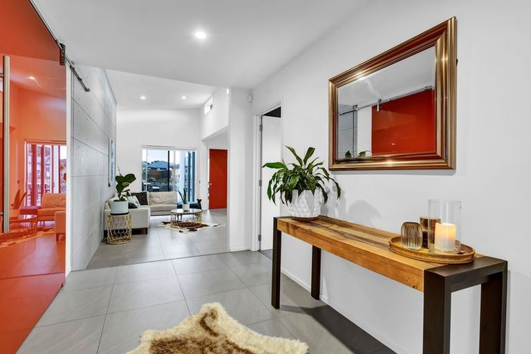 Photo of property in 59 Links Drive, Waiwhakaiho, New Plymouth, 4312