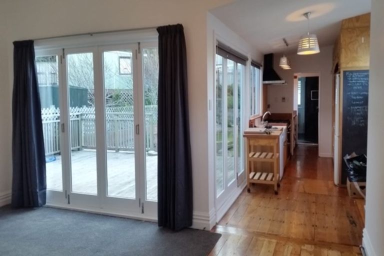 Photo of property in 20 Todman Street, Brooklyn, Wellington, 6021